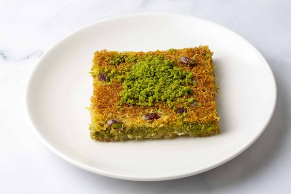 How to Create a Gourmet Tuna Tartare with Avocado and Wasabi Aioli?