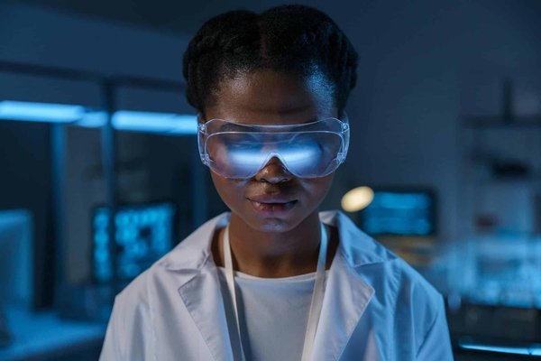 How Are Smart Glasses Evolving to Support Individuals with Visual Impairments?